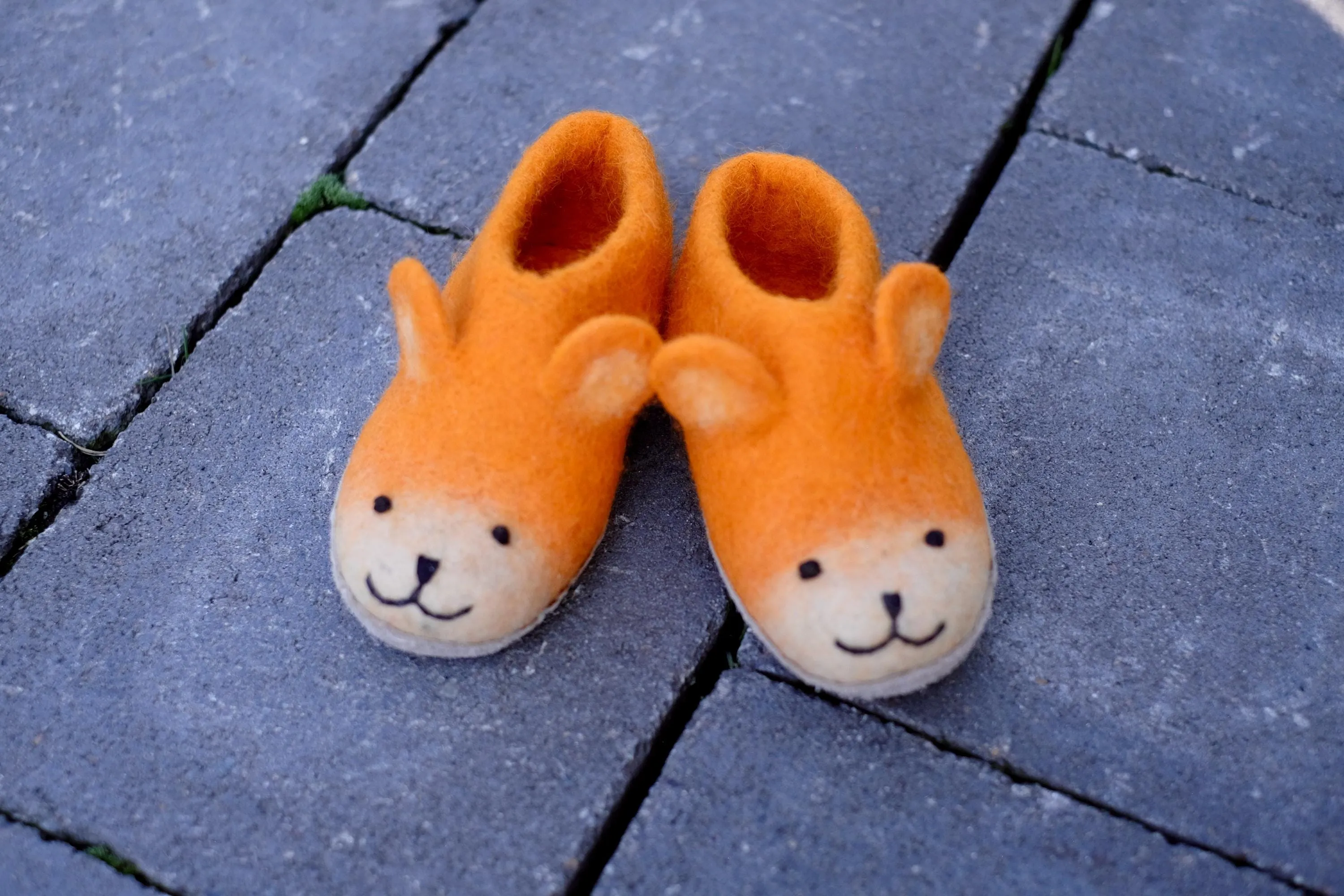 Adorable Orange Lion-Shaped Slippers for Kids – Cozy and Cute Lion Footwear for Little Ones – Perfect for Playtime and Bedtime