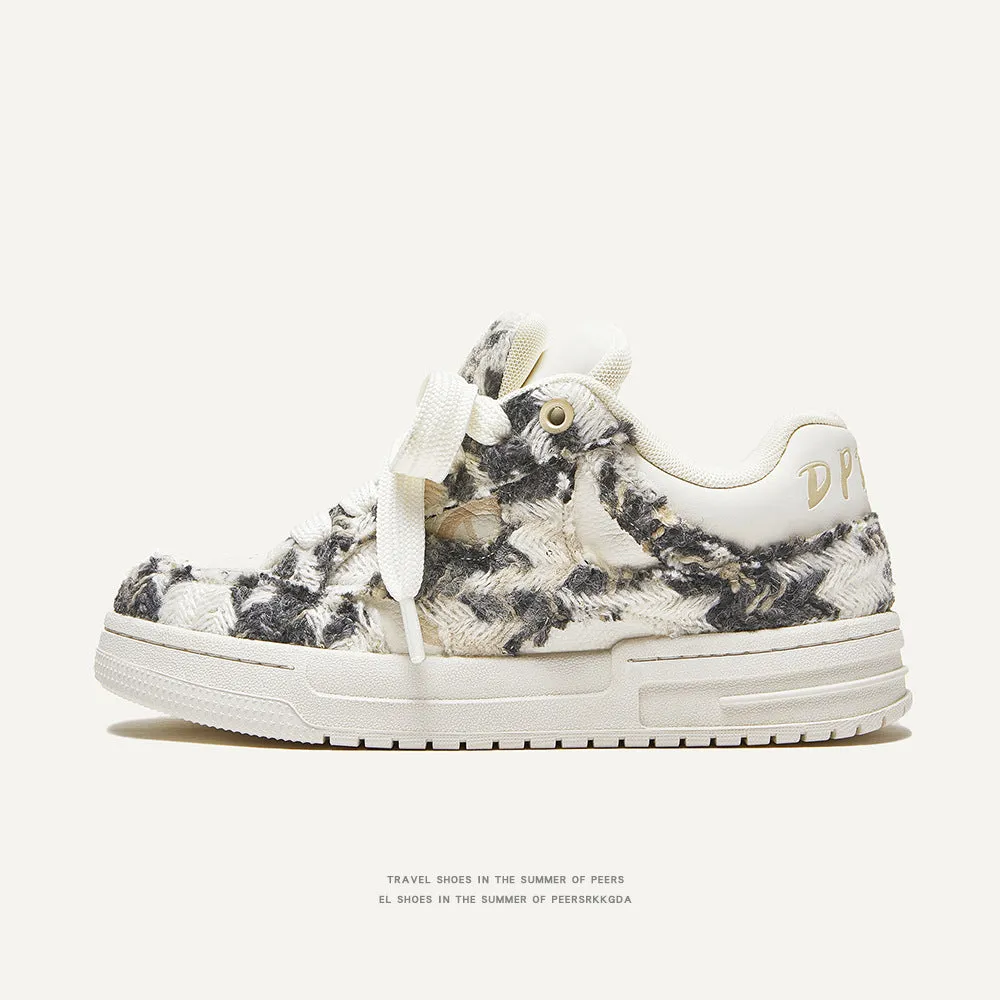 Air AXIS762 Sneakers