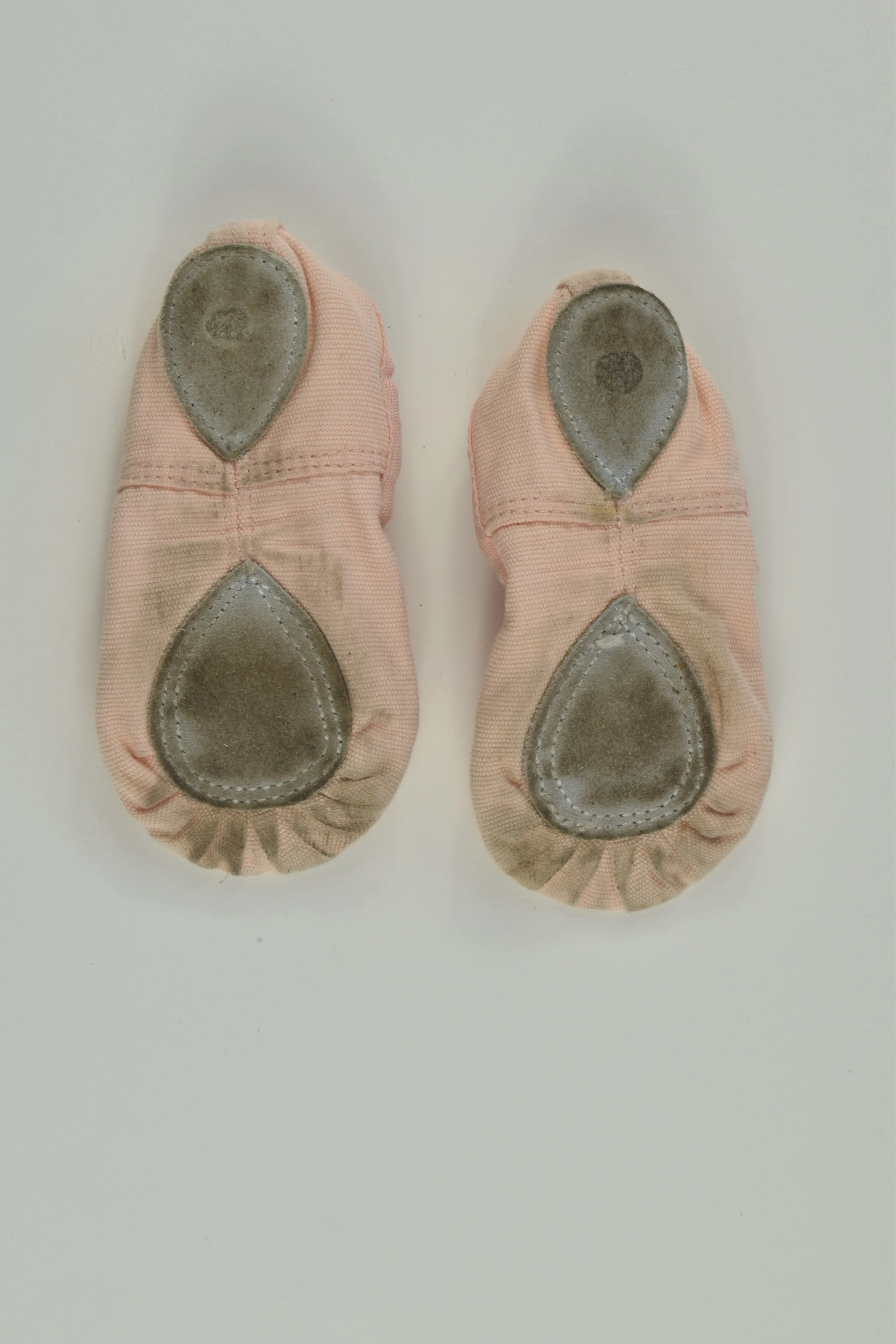 Brand Unknown Size approx 7 Ballet Slippers