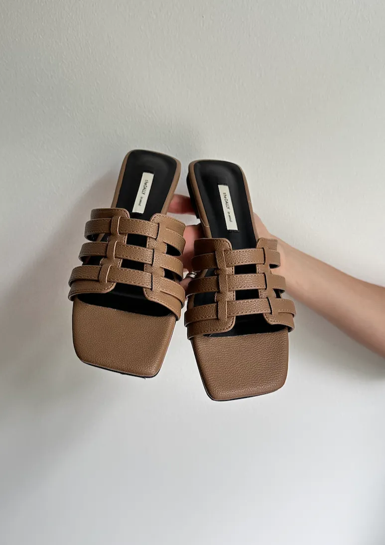 Brown Leather Sqaure Toe Slide Sandals