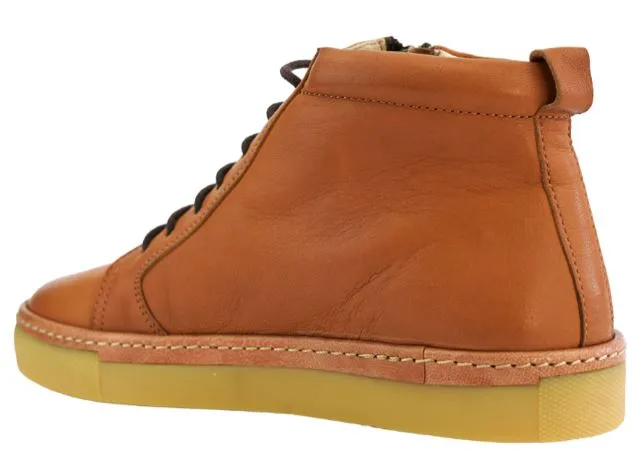 CAMEL VEGAN LEATHER SIDE ZIP BOOTIE