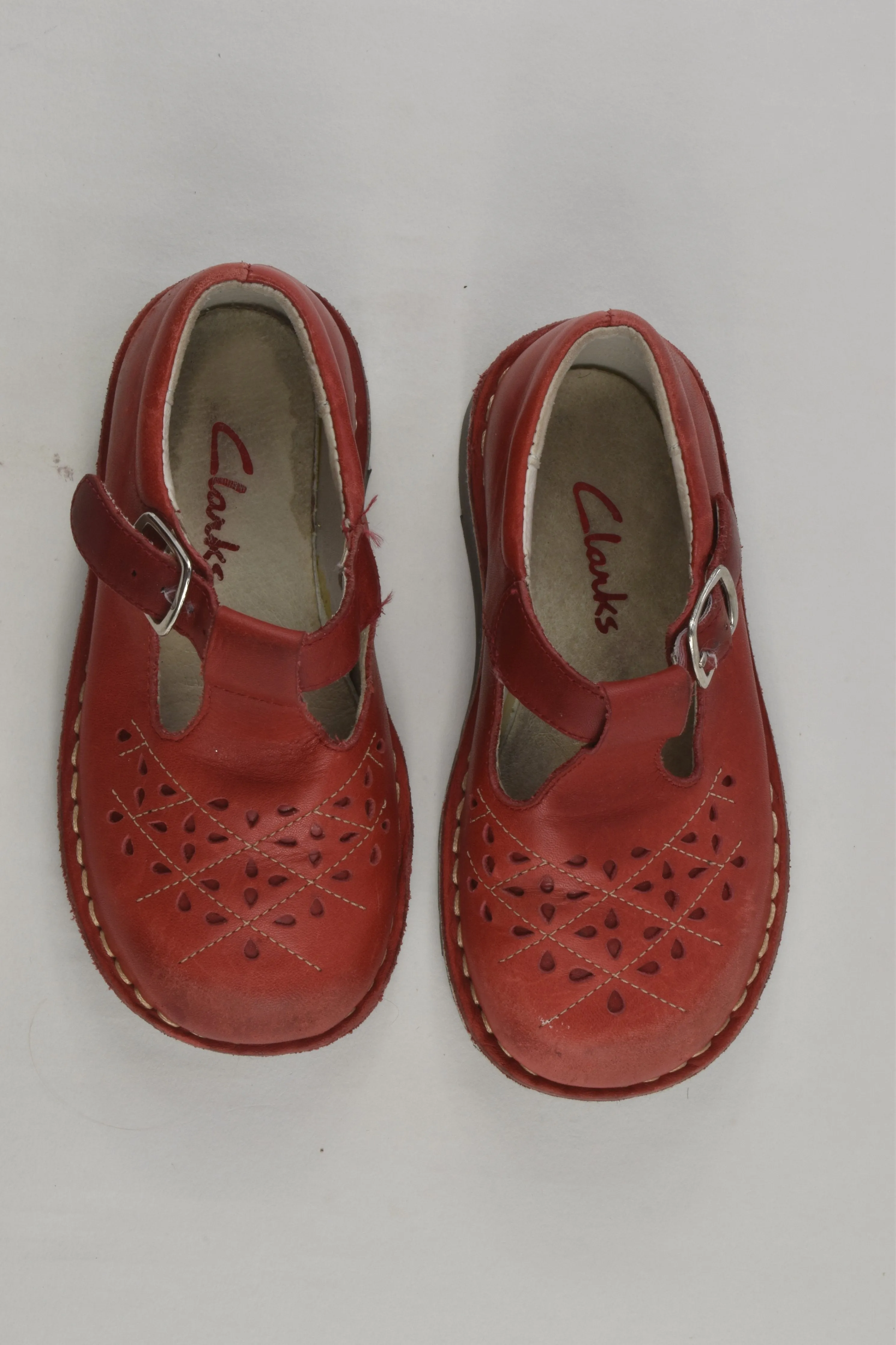 Clarks Size 9 Leather Shoes