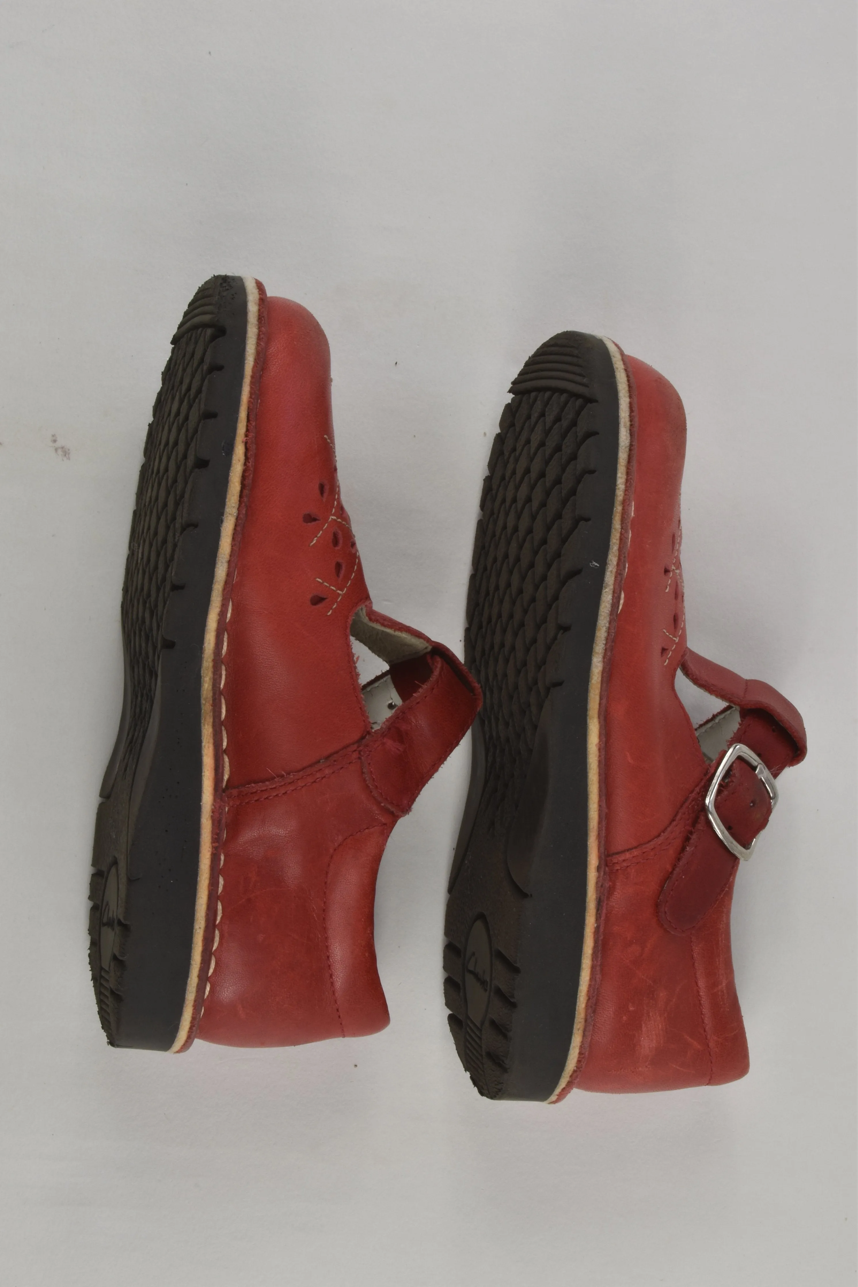 Clarks Size 9 Leather Shoes