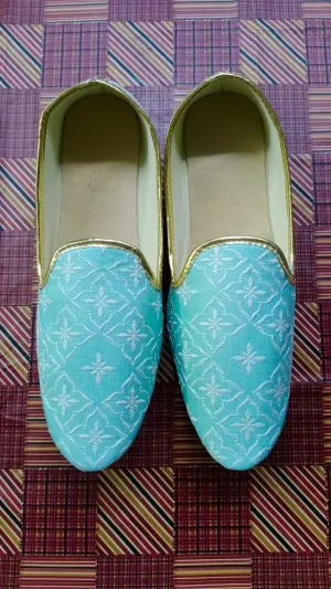 Embroidered Mojadi Shoes for Men