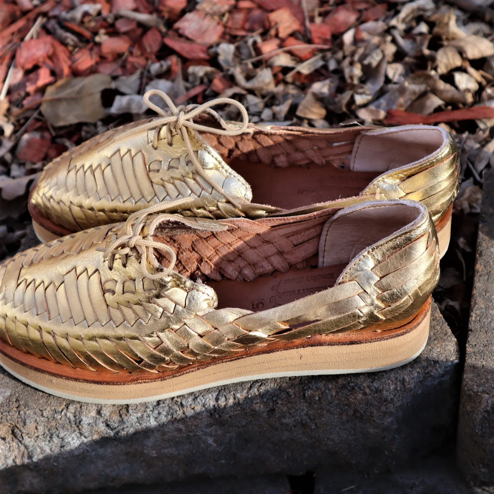 Leather Mexican Closed Toe Women's Huaraches