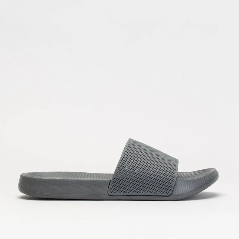 Mancini Men Slide With Pin Punch Detail _ 150642