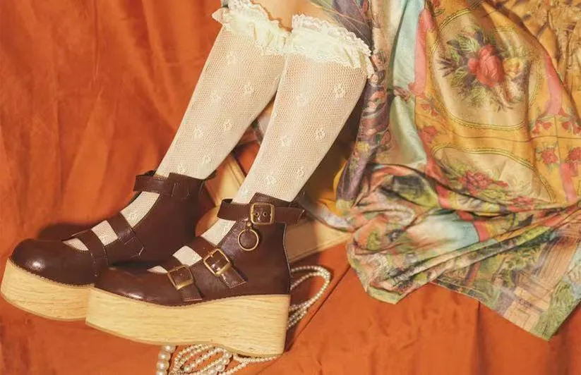 MODO~Retro Lolita Platform Shoes Round Toe Thick Sole