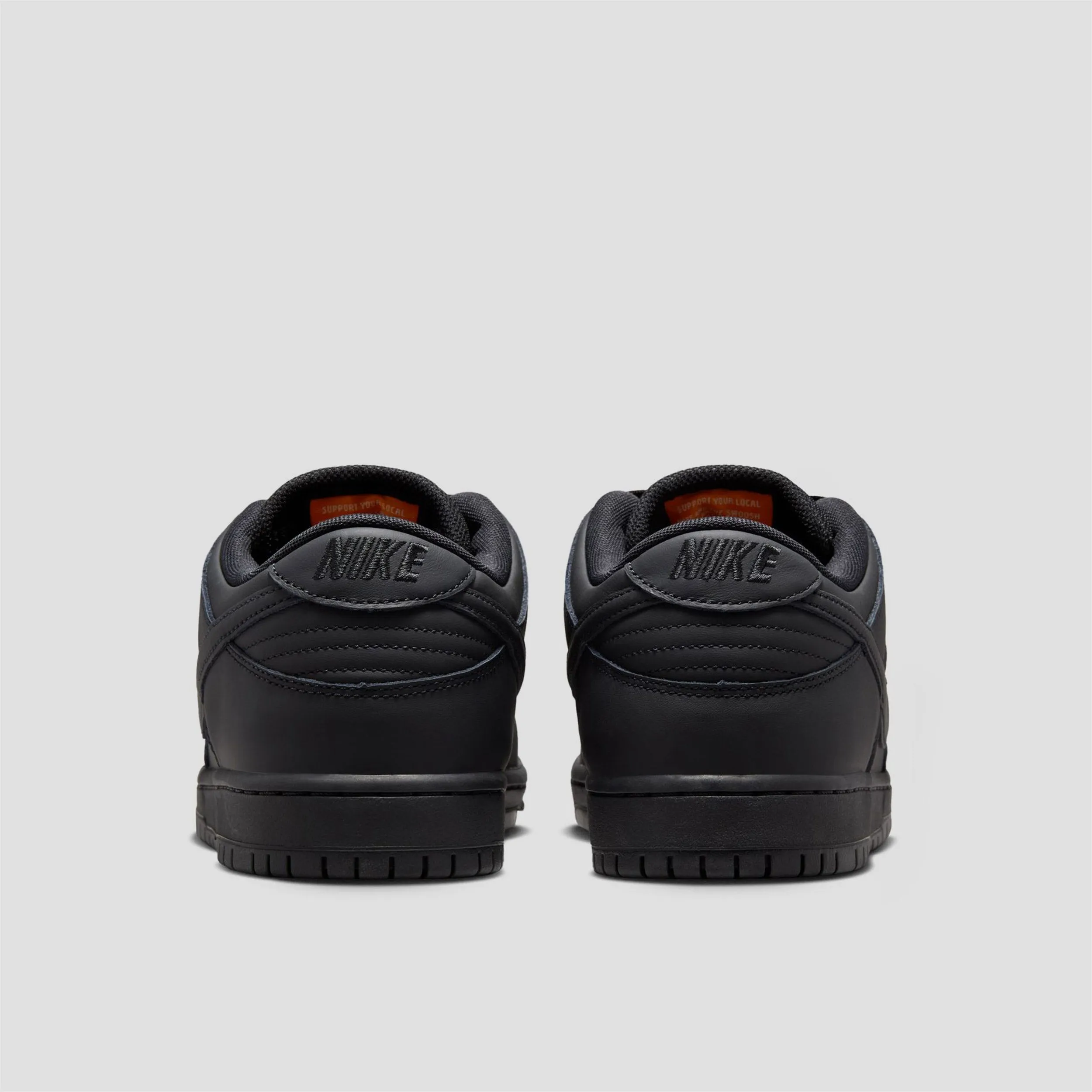 Nike SB Dunk Low Pro Skate Shoes Black / Black / Black