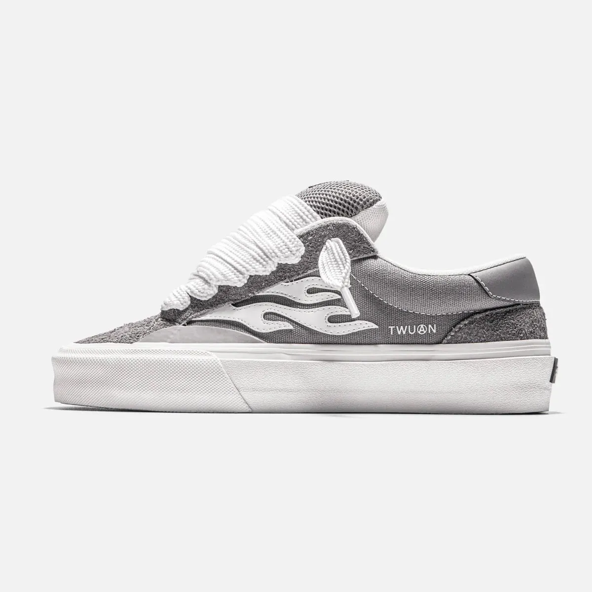 STRAYE Logan Puff Grey Sneakers