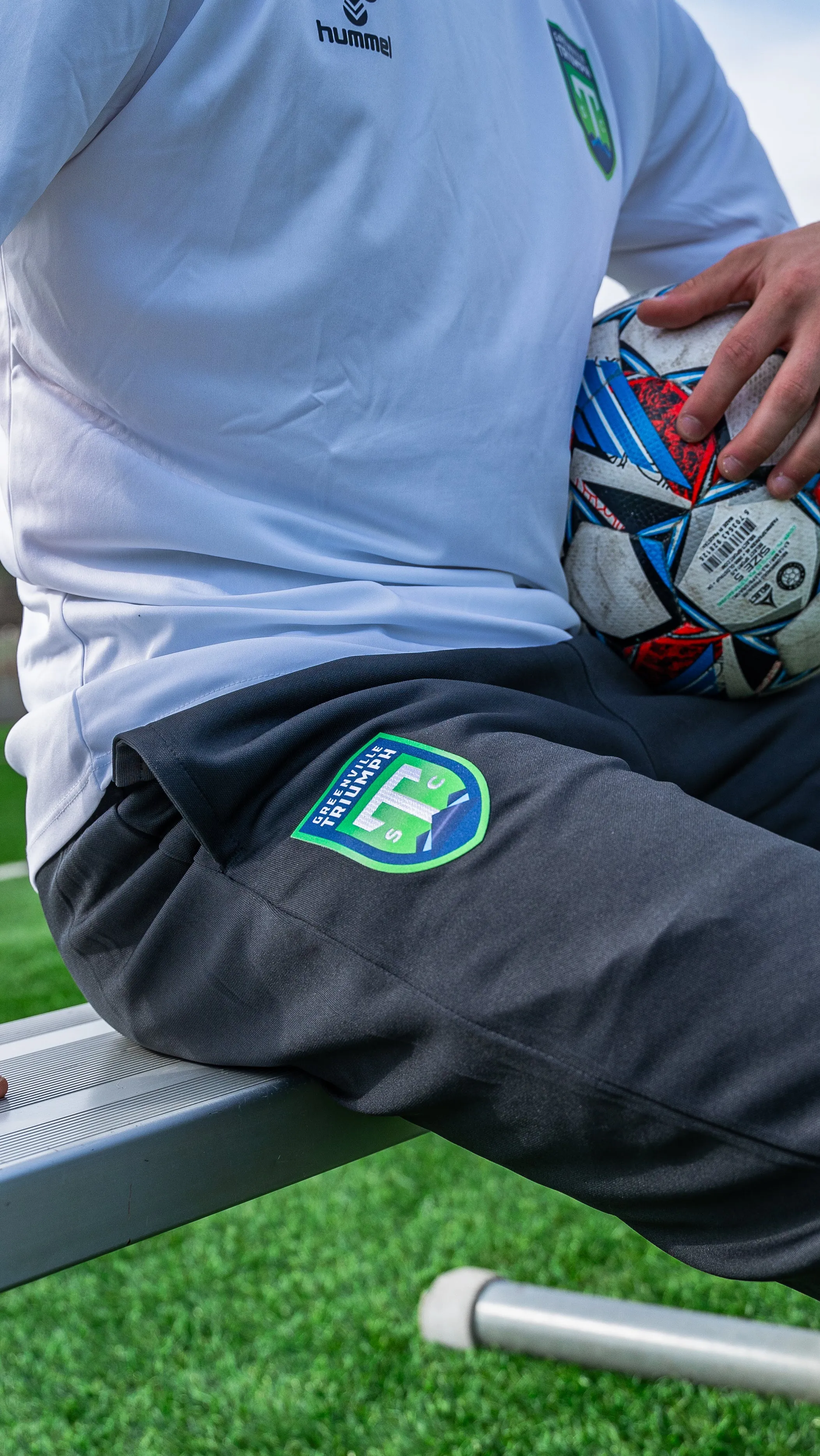 Triumph Essential Youth Training Pant