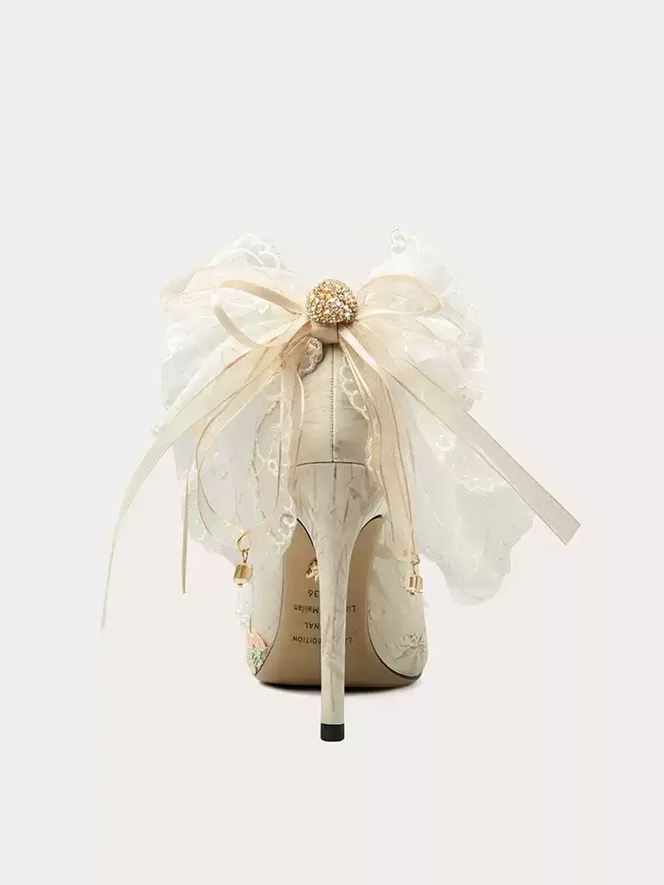 Vintage-Inspired Beigi Pearl and Bow High Heels for bridal Wear