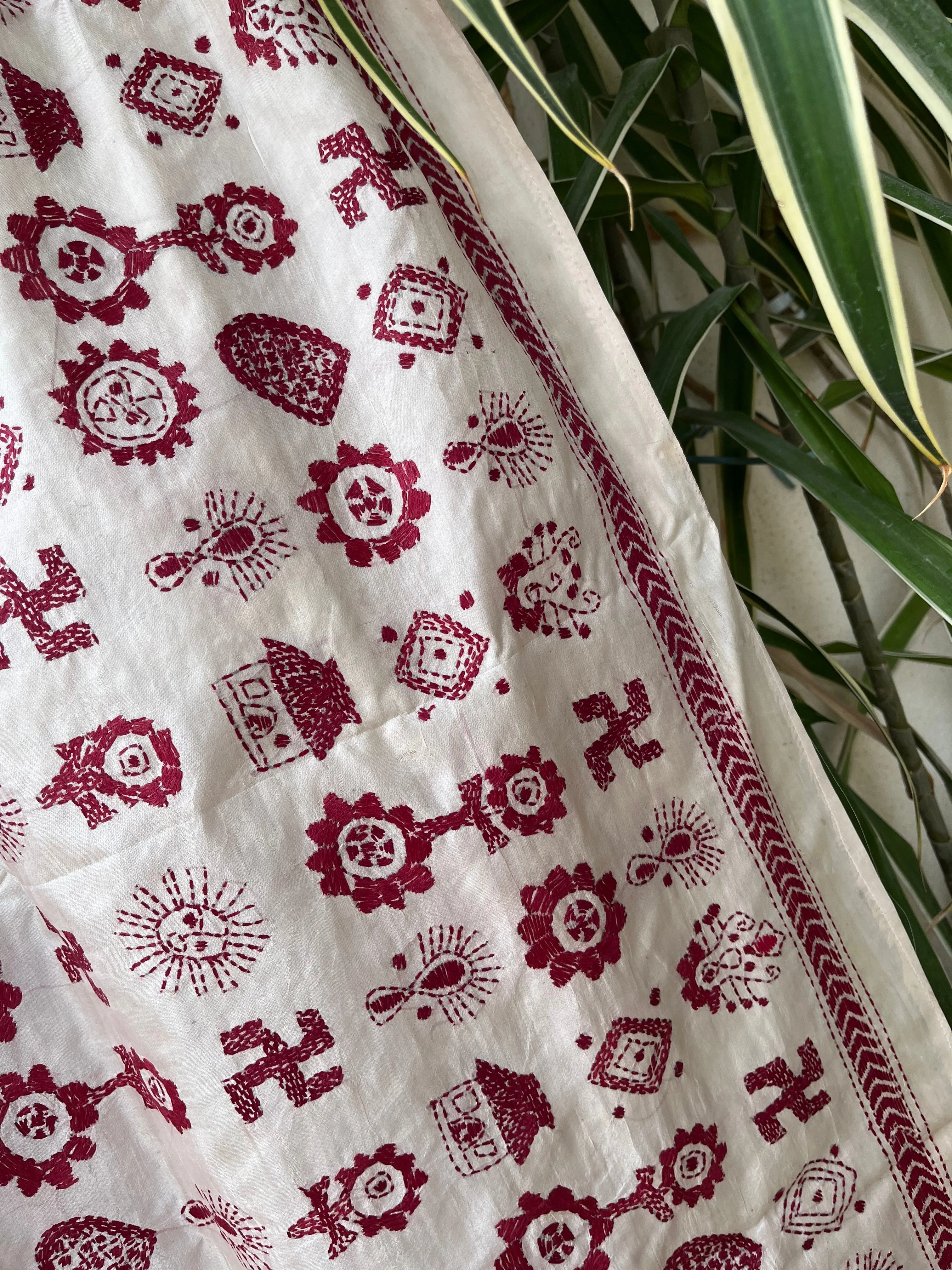 WARLI STOLE